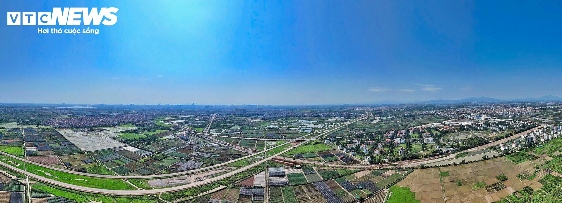 Cận cảnh Vành đai 4 phía Tây Hà Nội sau 2 năm thi công- Ảnh 1.