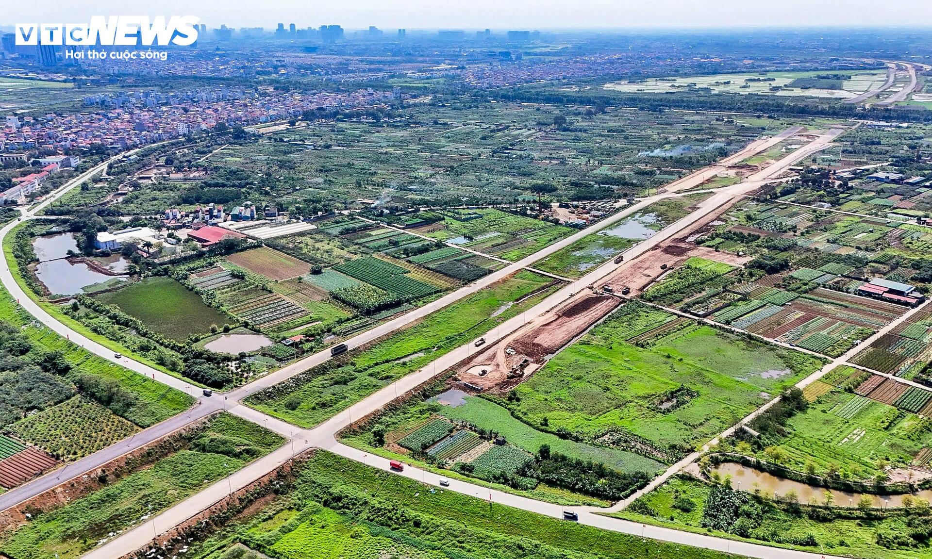 Cận cảnh Vành đai 4 phía Tây Hà Nội sau 2 năm thi công- Ảnh 5.