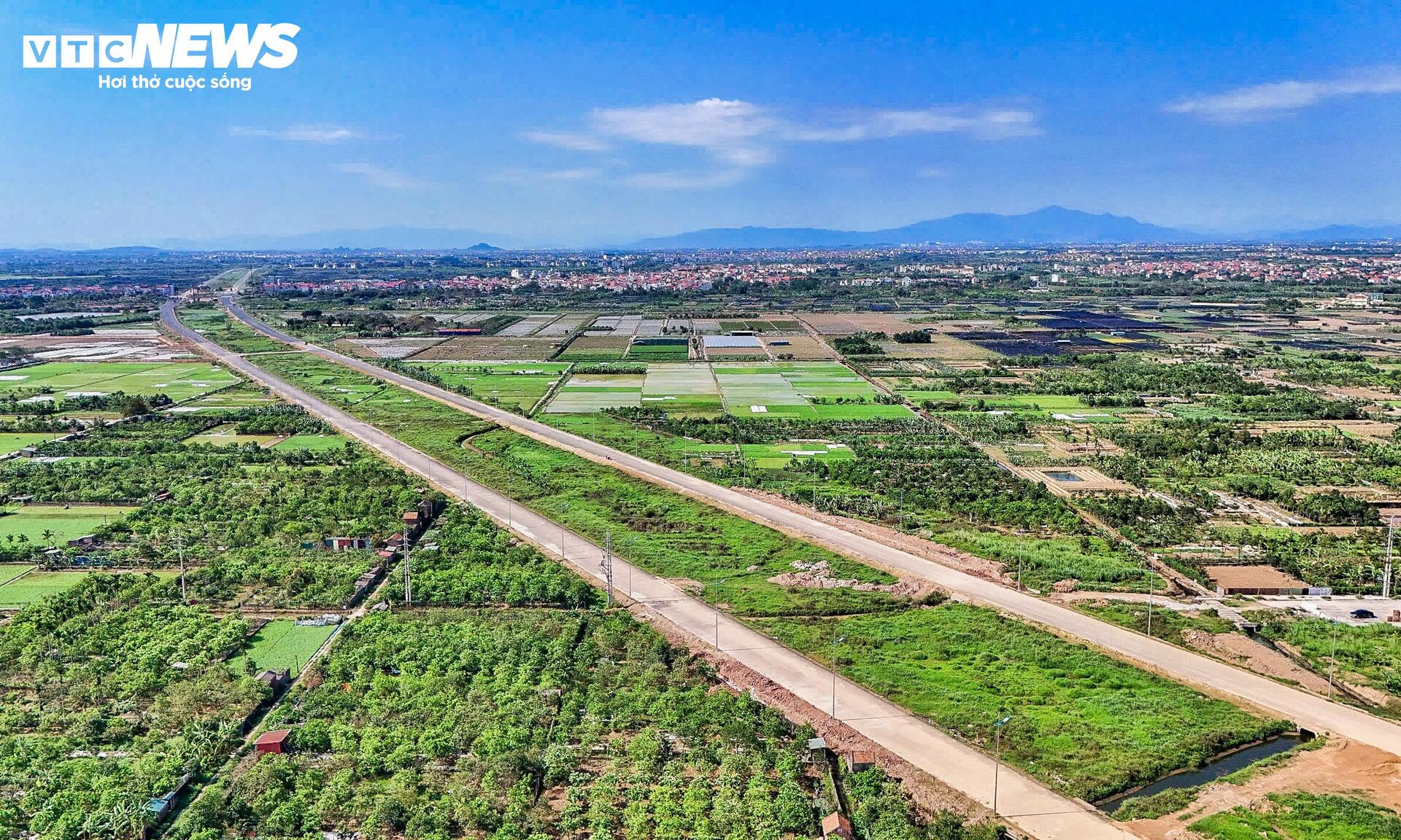 Cận cảnh Vành đai 4 phía Tây Hà Nội sau 2 năm thi công- Ảnh 3.